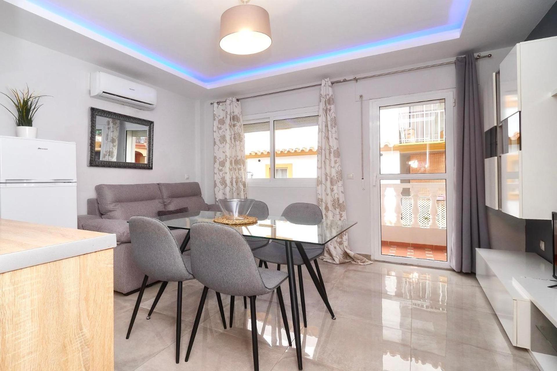 Luxury Suites Фуэнхирола Экстерьер фото